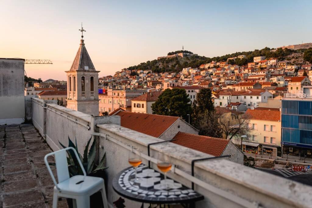 The Spot - Rooftop In The City Centre + Parking Шибеник Экстерьер фото